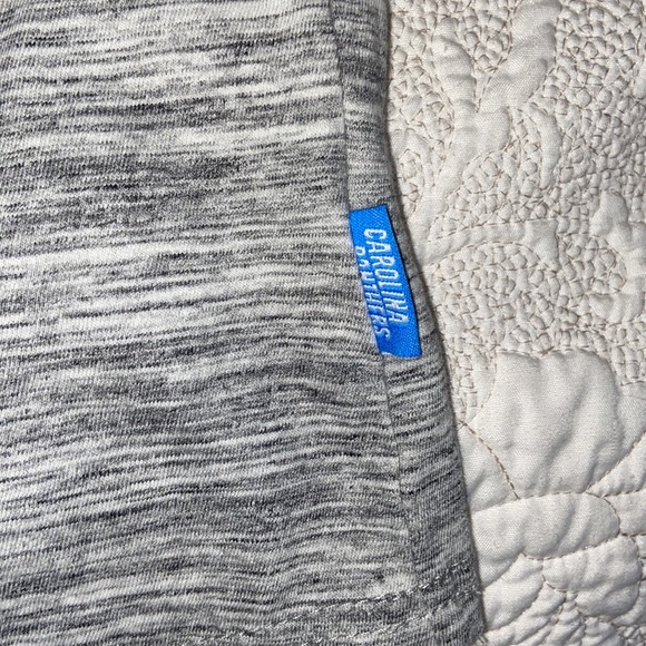 Carolina Panthers Tee-Shirt Size Small - Picture 4 of 4